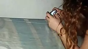 Linda Chica Gamer Es Follada Por Su Padrastro Mientras Juego Call Of Duty Y Termina En Un Delicioso Squirt ¿Que Mi Mama No Se Entere Video Completo En Red Familia Pervertida?