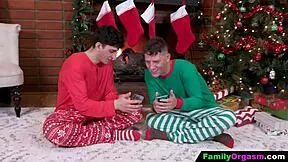 Familyorgasm - best friend girls sharing their brothers on christmas