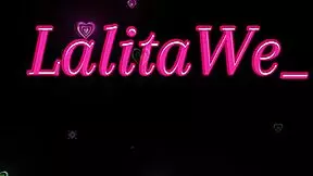 acordei com tes�o e amiga da minha irm� estava no quarto ao lado provoquei sua bucetinha rosada at� ela querer me dar