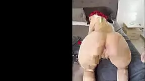 Emily Sinnner tímida emo goth latina bunda grande primeiro casting com produtor o que acha