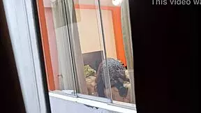 MI VECINA COLOMBIANA FOLLANDO CON SU NOVIO VOYEUR