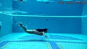 Hungarian Naked Sazan Cheharda Swims Teasingly In Pool!