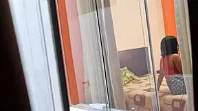 MI VECINA COLOMBIANA FOLLANDO CON SU NOVIO VOYEUR