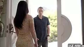 milf jennifer white got her tits fucked by stepson befor he pounded her so hard