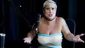 Tem um público misto à milf pegou um que brochou e já passou muita raiva por isso escolhe suas batalhas - just joana watch on sheer red