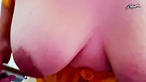 Masajista depravado me penetra en su consultorio