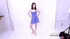 Oh wow! Straight brunette teen gets seduced by hot lesbian stylist on the sofa!