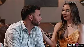 Are the stepfamily secrets fully revealed on vacation?