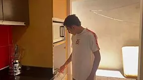 Le Quito La Virginidad A Mi Timida Hermanastra Y Me Corro En Su Coño