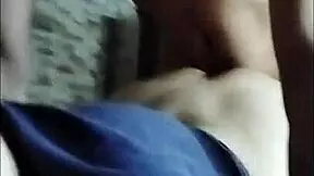 Estaba grabando y mi hermanastro llegó y me cogió tan duro me llenó de leche my pussy