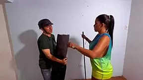 Hey stop my stepsister and i had sex with the delivery man she fucked me in the ass and he fucked me in the pussy 😩