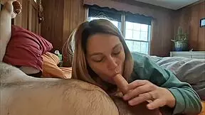 Watch this couples sextape ruined by the dog!