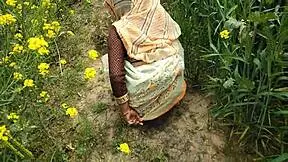 Indian Outdoor Sex With Desi Teen Fucking Publicly