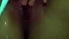 olha como minha buceta amanheceu inchada