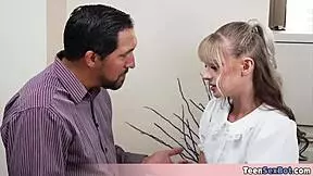 Cute country chick Katee wants career and does anything