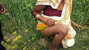 Indian Outdoor Sex With Desi Teen Fucking Publicly