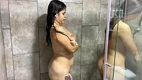 Zoeyluna2 bathes and fucks young stepmother secretly