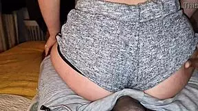 Mi Hermanastra Monta Su Increible Culo En Mi Verga!