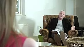 Old Man Fingers Online Date's Pussy Until She Cums