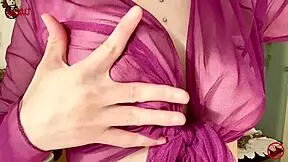 I was really bored at home so i decided to have fun and play with my big and soft butt