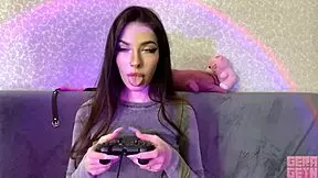 Gerageyn, e-girl loves sucking big dick and playing videogames