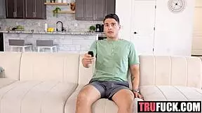 you want a peice of stepsis? leo valentino n molly little reddy