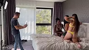 Kesha Ortega, Nuria Millán, and Josy Black Show Amazing Asses Behind Scenes!