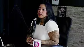 the client asked the dog to lick, likes big dicks, hit a girl at the club - marcelly mello