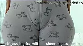 Latina milf displays camel toe in pajama bottoms! 😈🍑