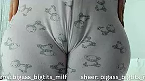Latina milf displays camel toe in pajama bottoms! 😈🍑