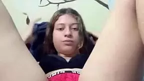 Rich Latina masturbates solo with palette 😍