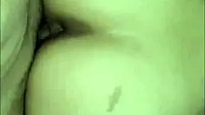 Grabo a mi hermanastra follando despues de la fiesta sin que lo note 😏