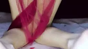 bonneyuwu dances as leia in star wars cosplay