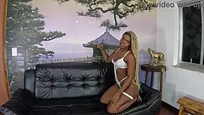 big-assed mulata parties behind mansion cameras 😏