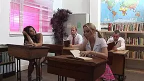 Schoolgirl's wild threesome fucking
