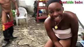 My landlord daughter insisted on outdoor fucking in ghetto