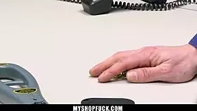 demi hawks gets detained in suspicion of stealing jewelry item - myshopfuck