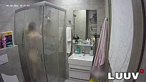 Luuv Kareflore Films Amateur Shower Routine