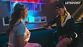 Tsa releases guilty teen 18+ but flight attendant punishes her with lesbian sex - a girl knows