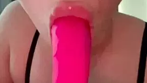 Horny british slut solo masturbating on webcam 😏