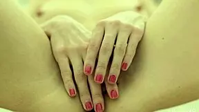 Blonde angel ana lee enjoys soft finger painting session