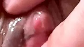 Amateur pink pussy licked after virginity loss