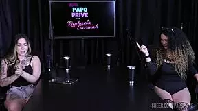 Melhores Momentos Da Charlottye No Papo Prive Com Raphaela Savanah - Parte 1