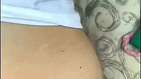 Colegiala pierde un reto y se desnuda en el patio del colegio es follada por su compa�ero de curso y graban un porno casero entre estudiantes completo en red