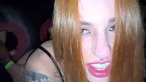 Fui na casa de swing, dei na cabine pra 3 caras e ainda mamei o uber saindo