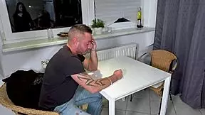 ZU WEIT GEGANGEN MÄDCHEN 19 SCHWANGER