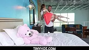 I made my redhed stepdaughtr mazy myers orgazm with me