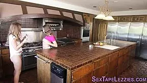 Lesbian Teen 18+S Film Intense Pussy Licking On Counter