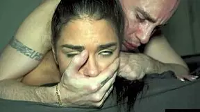 He met her at the gym for a workout session 😊