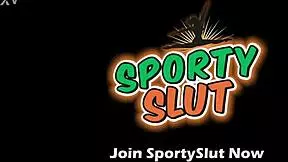 Puffy cameltoe petite babe shows round ass in super tight magenta bikers. She works out in leggings and yoga shorts.